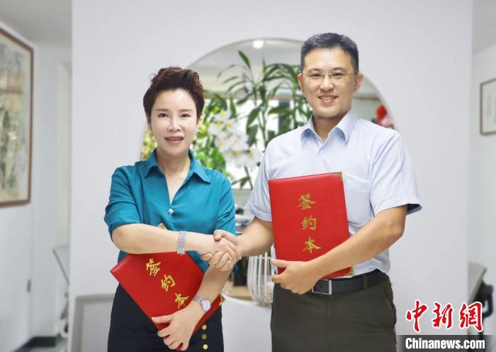 簽署“融情·同心”寧臺建筑師驛站共建協(xié)議?！窃式?攝