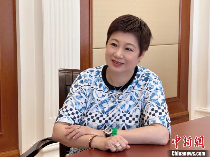 專訪榮毅仁侄女榮智豐：不想為“榮”字丟臉，要做最好