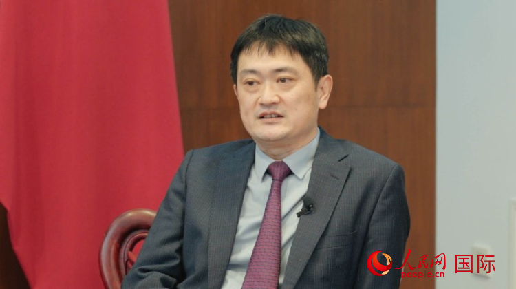 中國駐阿根廷使館代辦孫怡接受人民網(wǎng)專訪。人民網(wǎng)記者 張若涵攝