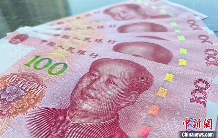  資料圖：人民幣。劉陽(yáng)禾 攝