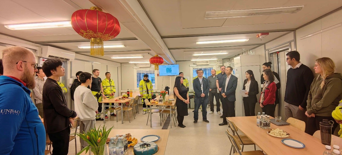 中國駐瑞典大使崔愛民走訪中鐵隧道局集團(tuán)瑞典工程公司。中國駐瑞典大使館供圖