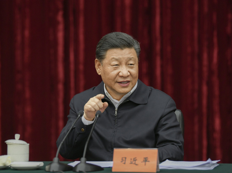 2019年4月15日至17日，中共中央總書記、國家主席、中央軍委主席習(xí)近平在重慶考察，并主持召開解決“兩不愁三保障”突出問題座談會(huì)。這是4月16日下午，習(xí)近平主持召開解決“兩不愁三保障”突出問題座談會(huì)并發(fā)表重要講話。新華社記者 謝環(huán)馳 攝