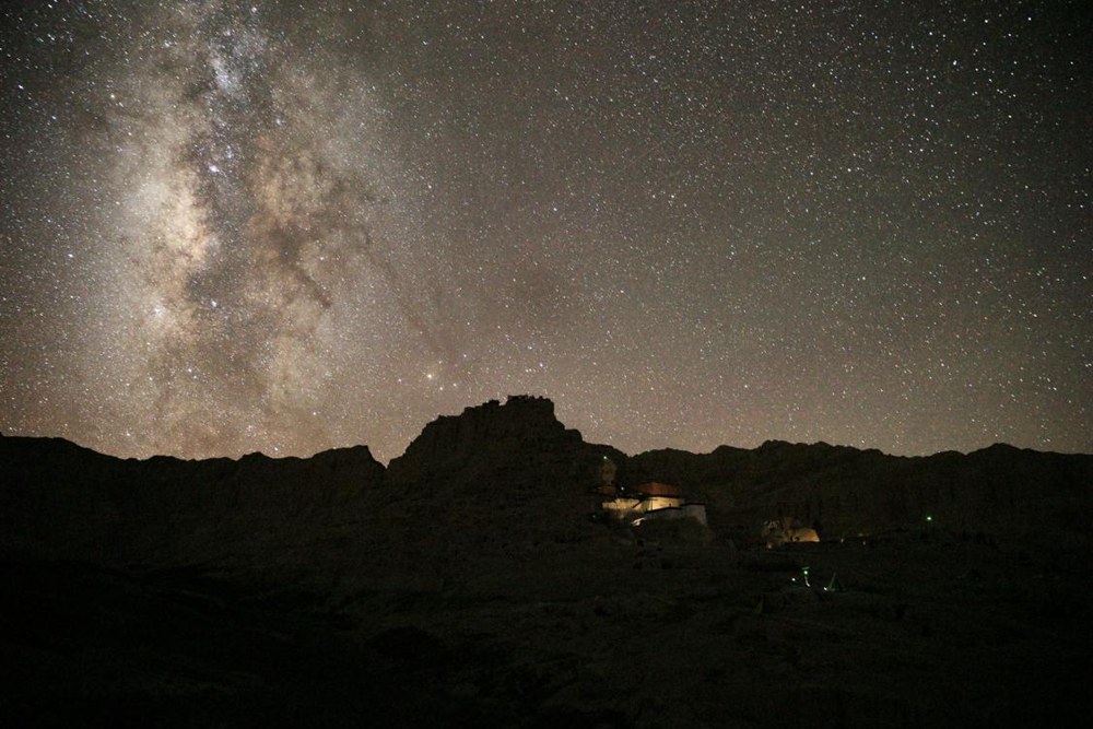 阿里暗夜星空。旦真次旦攝