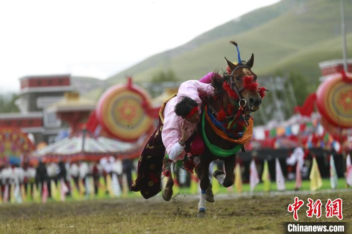 青海玉樹：70年，幸福生活如格?；ň`放
