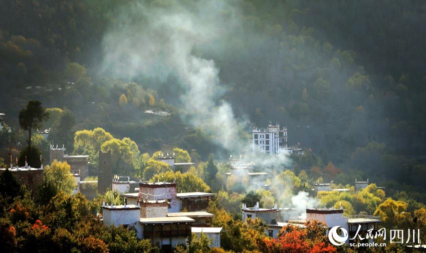 丹巴美景。李永安攝