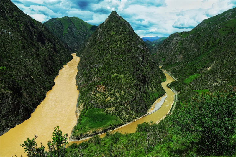 三江源美景。圖片來源：農(nóng)牧民大自然攝影隊
