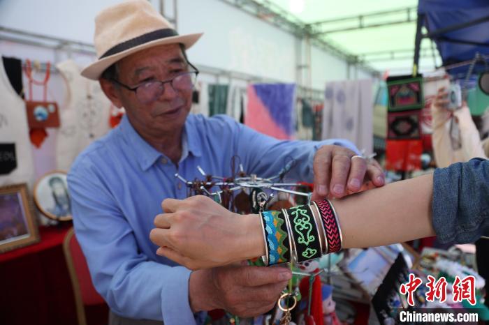 青海格爾木：保護挖掘、活態(tài)傳承45項非遺