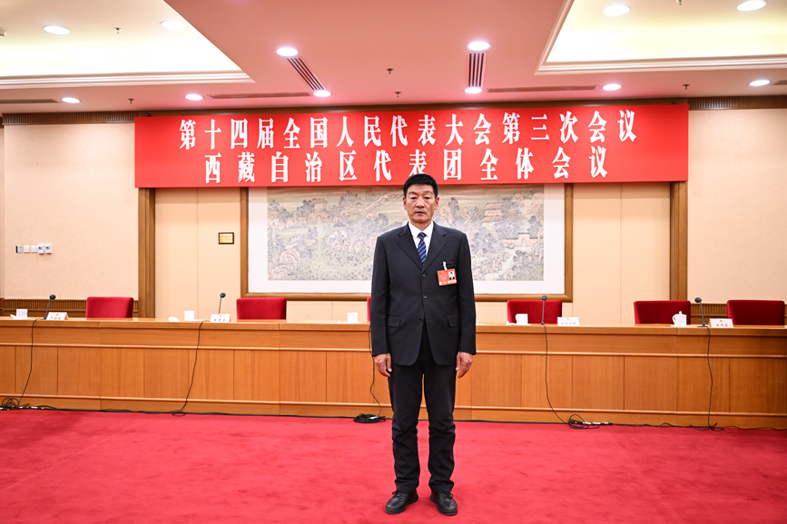 全國(guó)人大代表、國(guó)網(wǎng)拉薩供電公司城區(qū)供電服務(wù)中心帶電作業(yè)保電班副班長(zhǎng)扎西尼瑪。次吉美朵攝